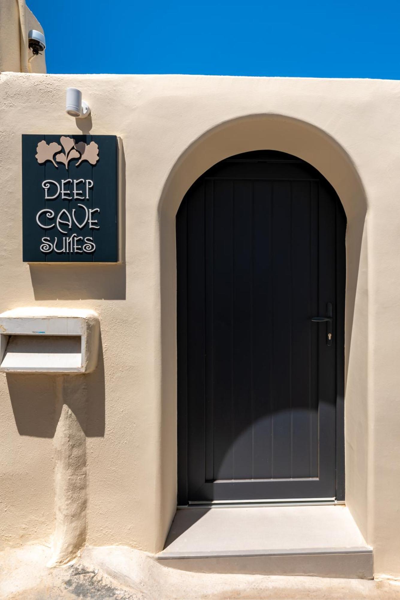 Deep Cave Suites Kontochori Fira  Eksteriør bilde
